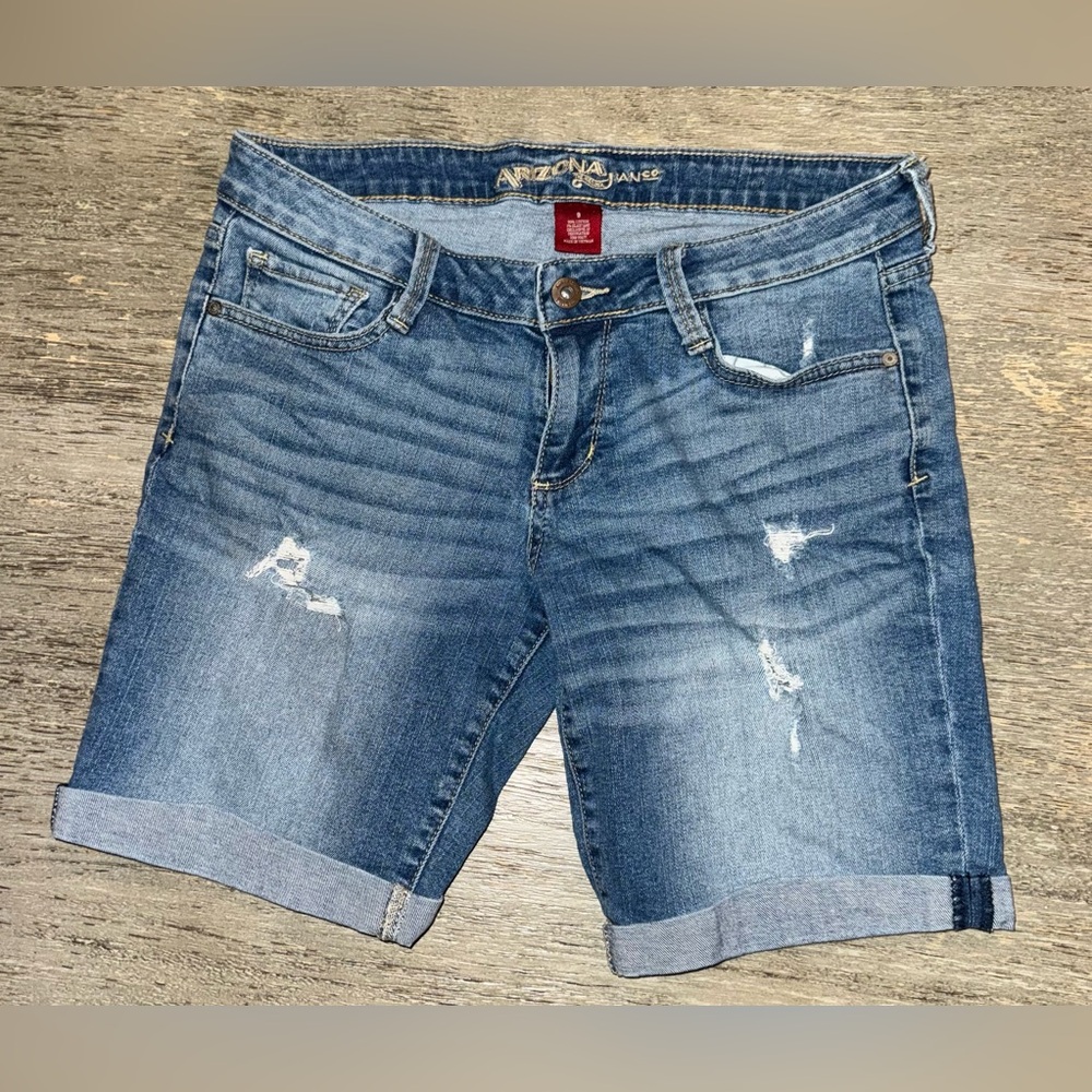 EUC- Arizona Jean Company Women's Blue Denim Shorts